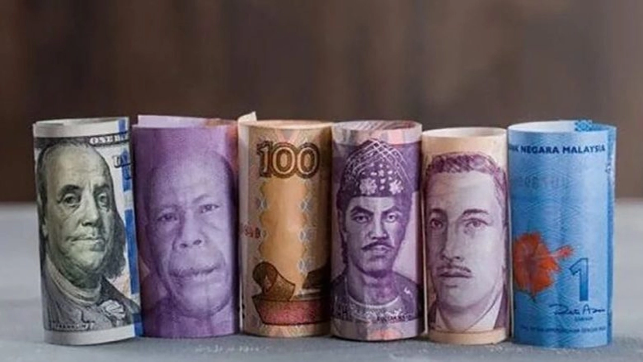 تحركات جديدة في أسعار العملات أمام الجنيه المصري خلال تعاملات اليوم السبت